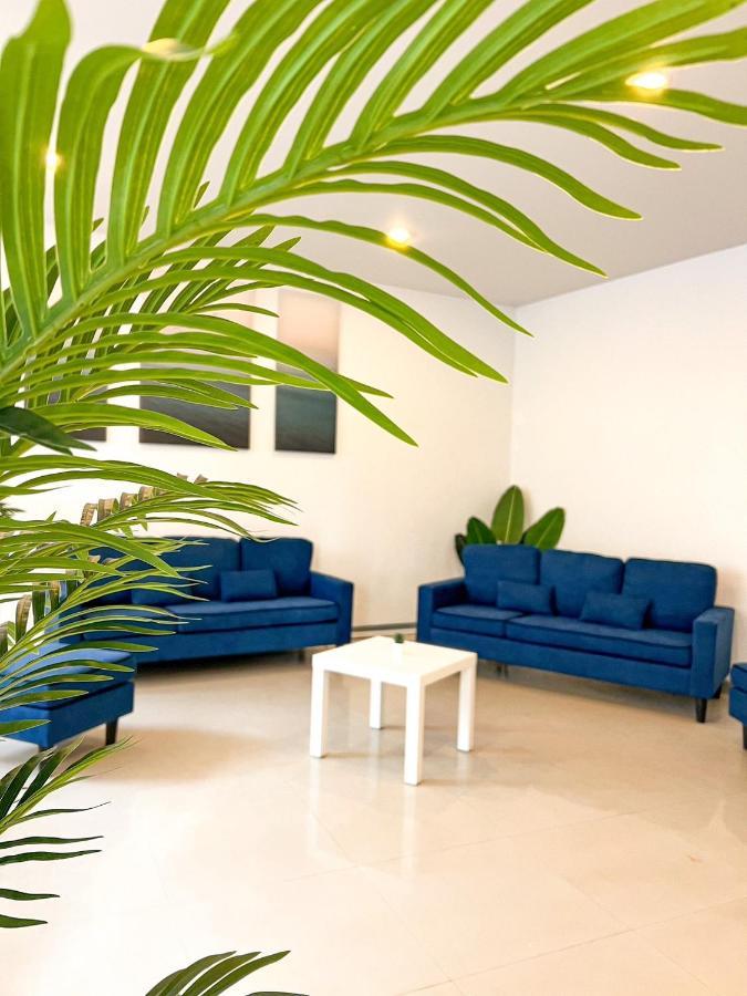 Baobab Hotell Patong Exteriör bild