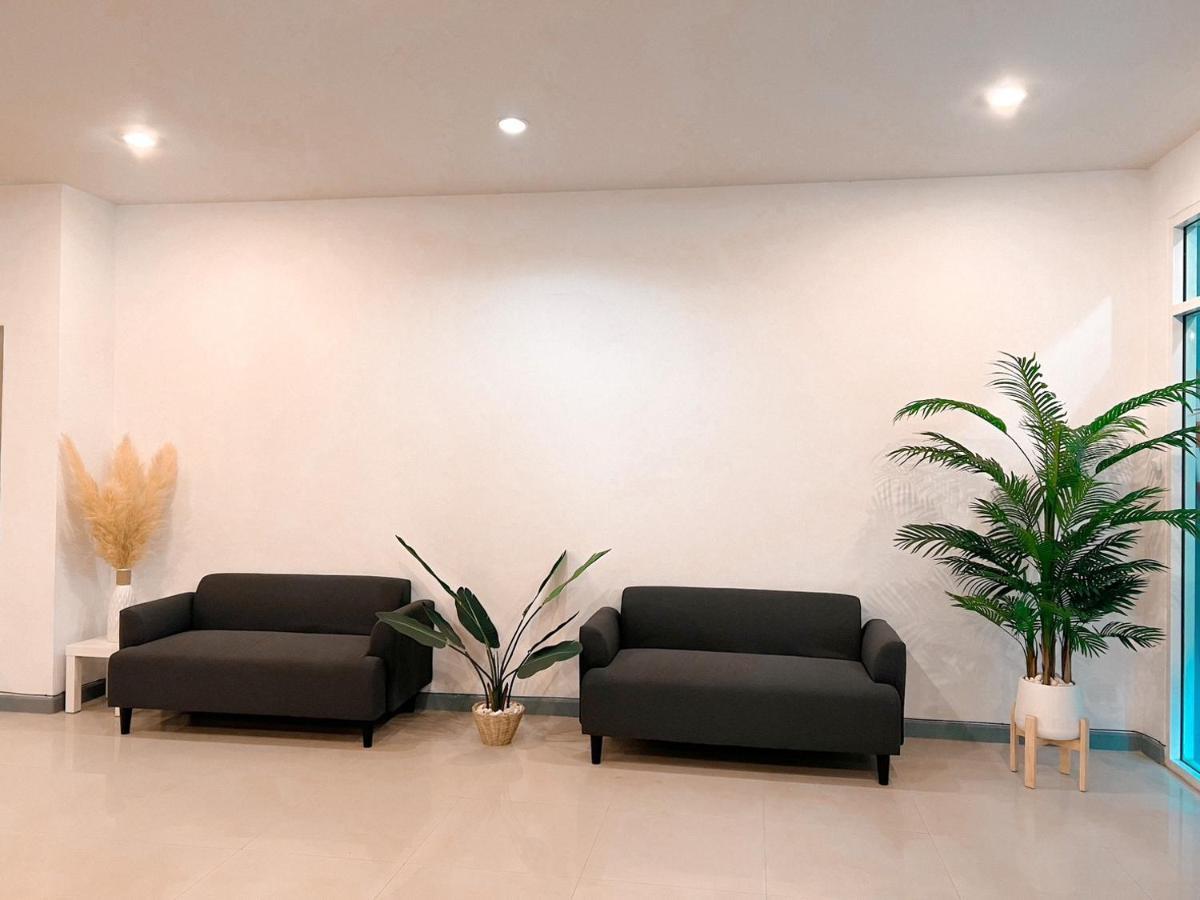 Baobab Hotell Patong Exteriör bild