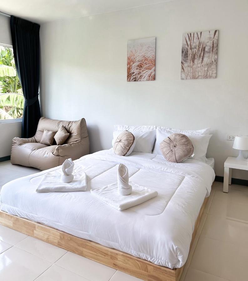 Baobab Hotell Patong Exteriör bild